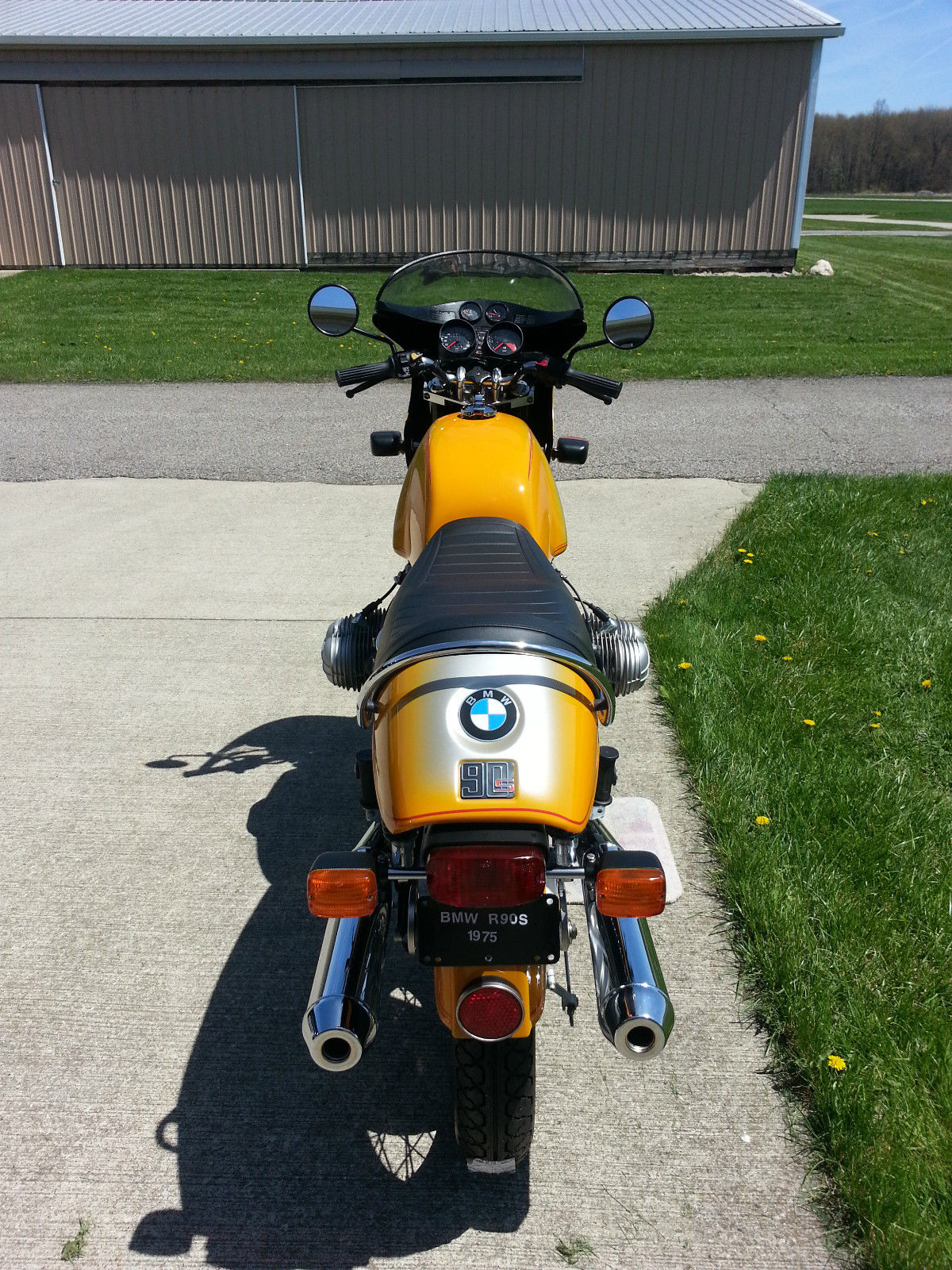 BMW R90S – Rear | Bike-urious