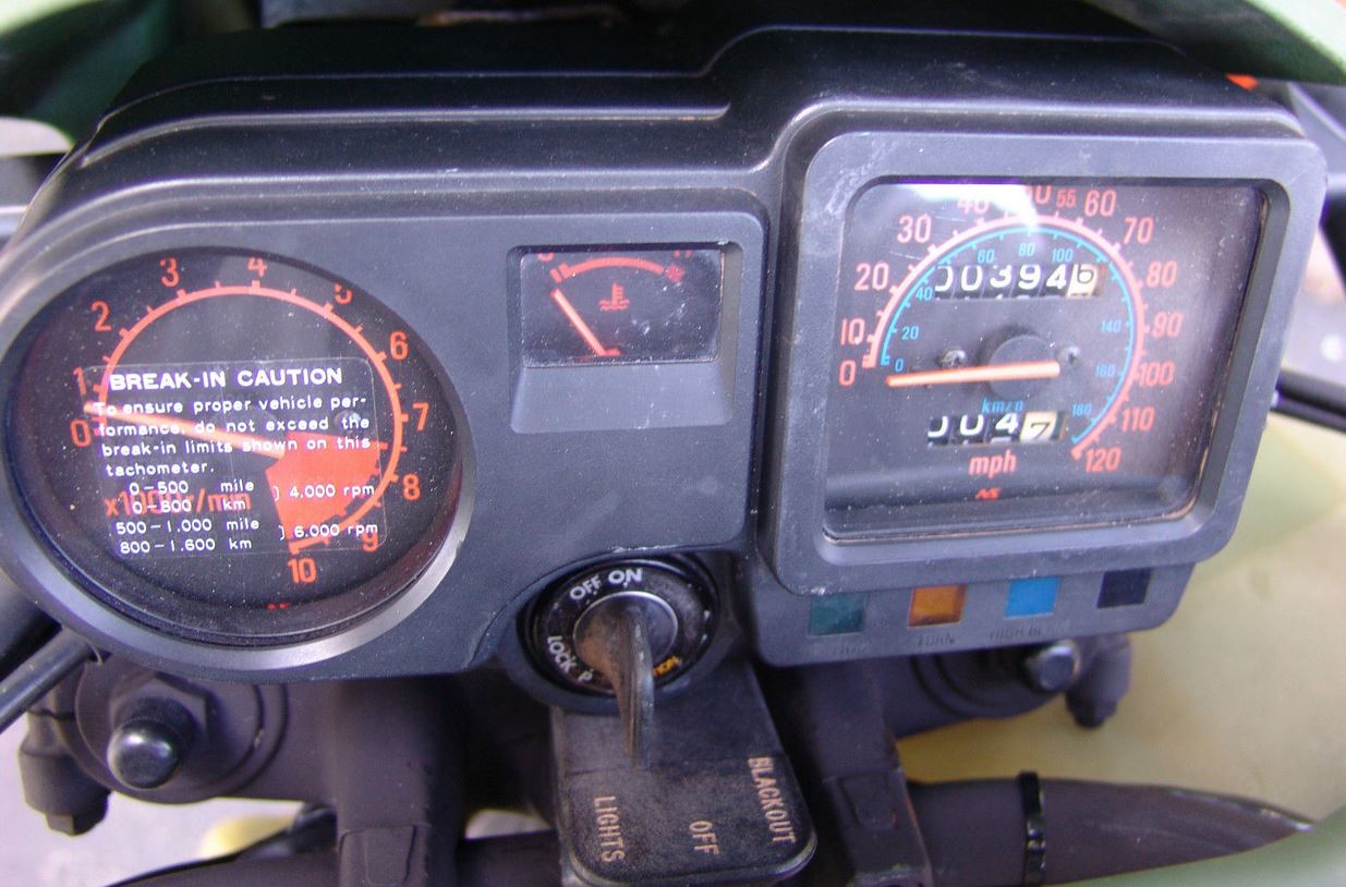 M1030B1 1999 Kawasaki KLR650 Gauges Bikeurious