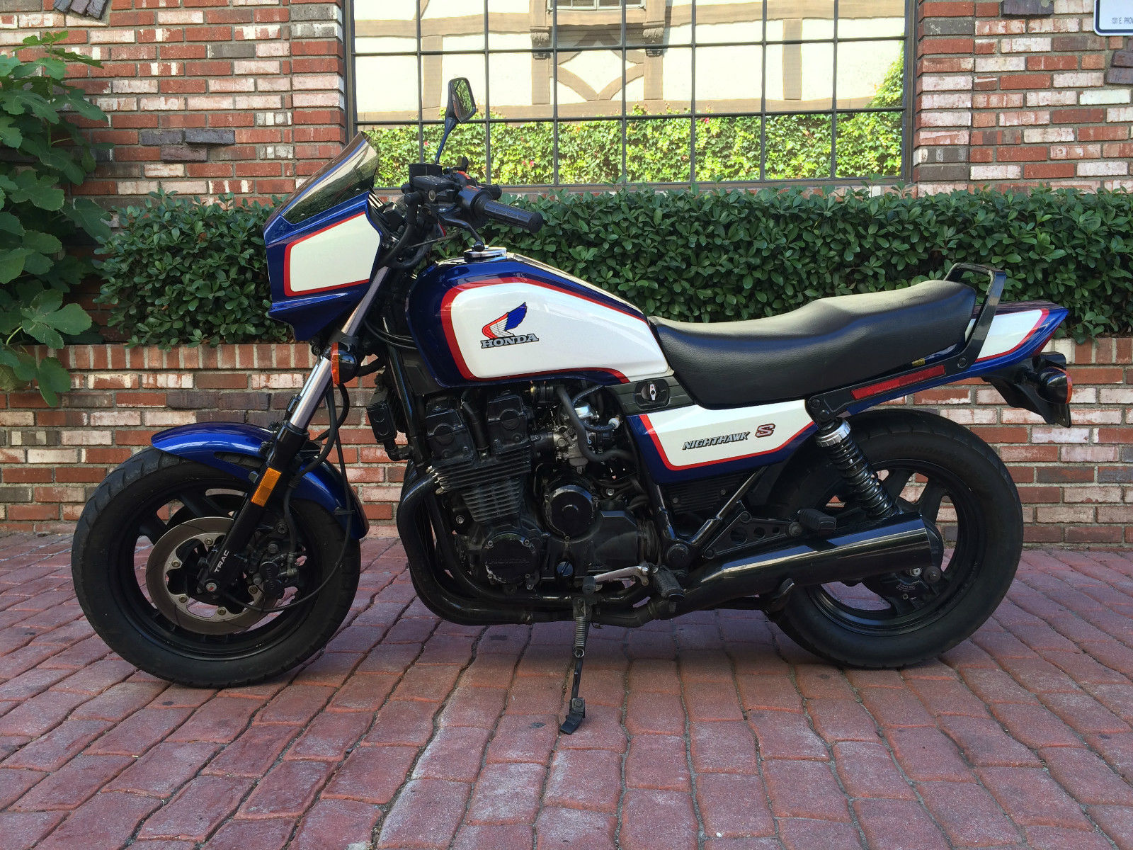 The Price is Right 1986 Honda Nighthawk CB700SC Left Side Bikeurious
